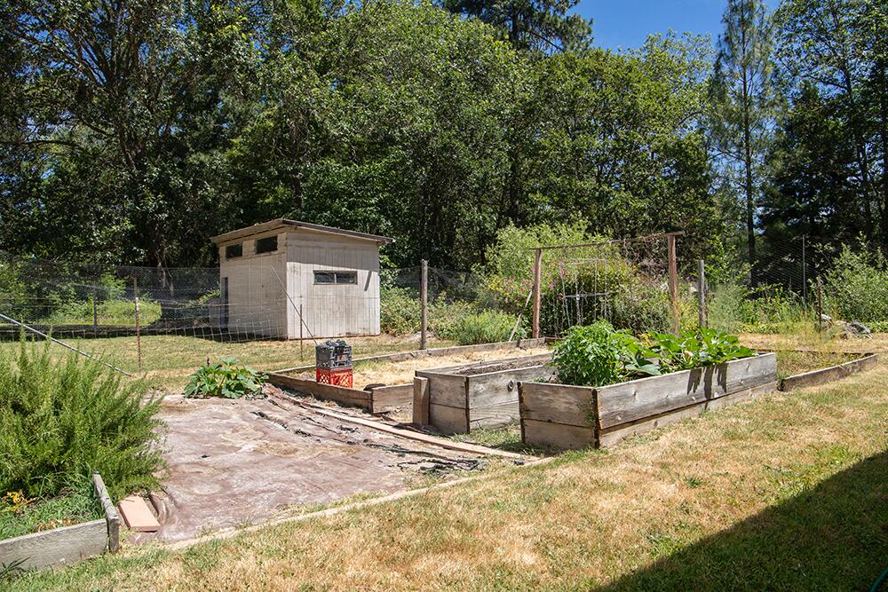 2612 Sand Creek Road Grants Pass, OR 97527 - Photo 24 of 52 2612 Sand Creek Listing Photos - 11 of 5