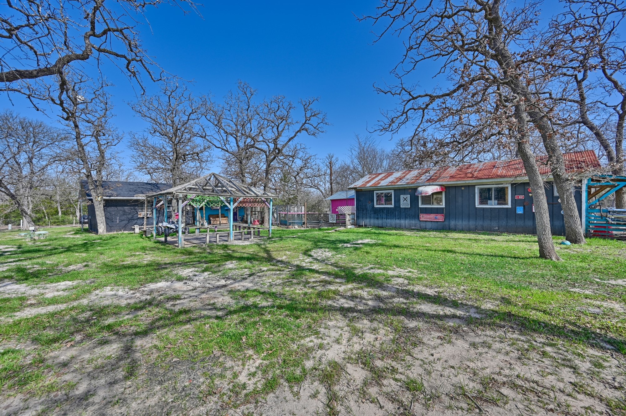 514 Forest Oak Road Somerville, TX 77879 - Photo 14 of 17 workshop/backyard area