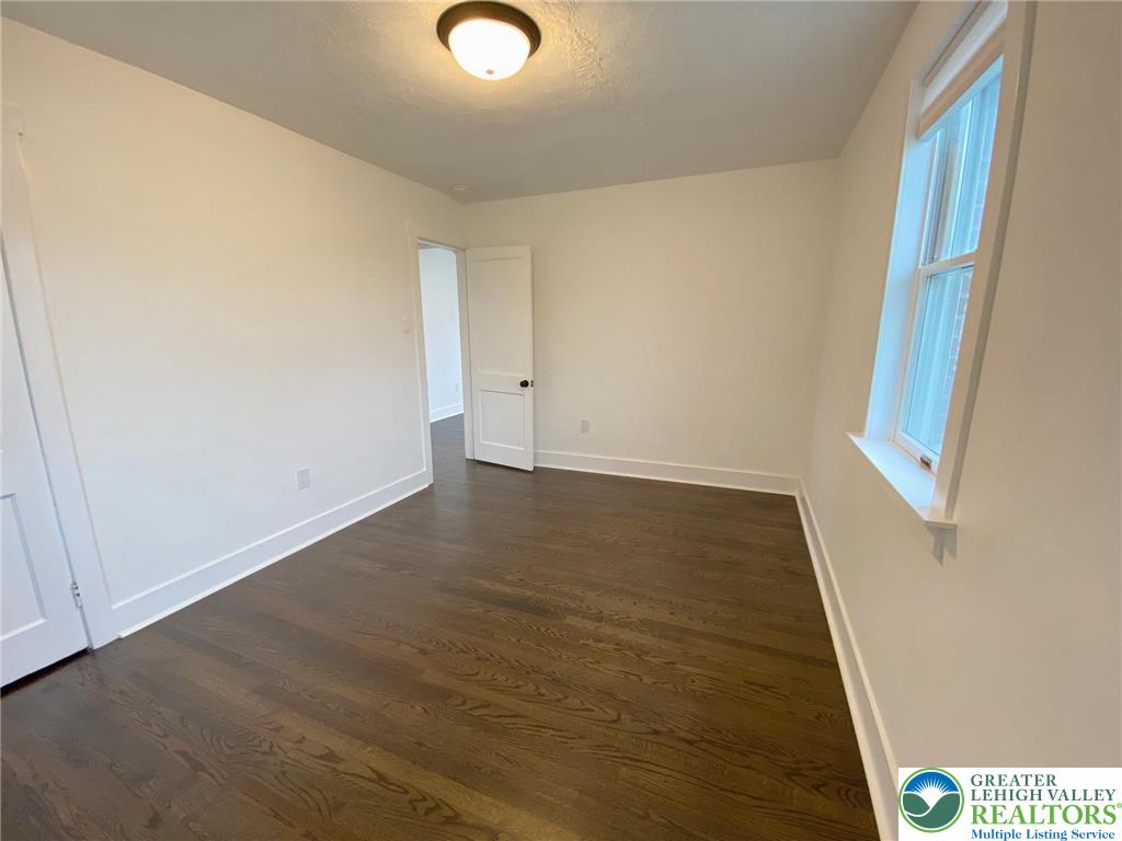 1215 Macada Road Bethlehem, PA 18017 - Photo 17 of 34