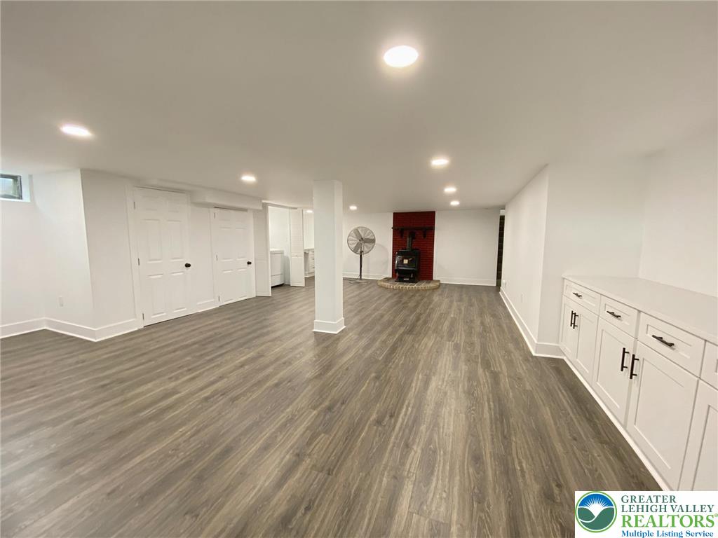 1215 Macada Road Bethlehem, PA 18017 - Photo 23 of 34