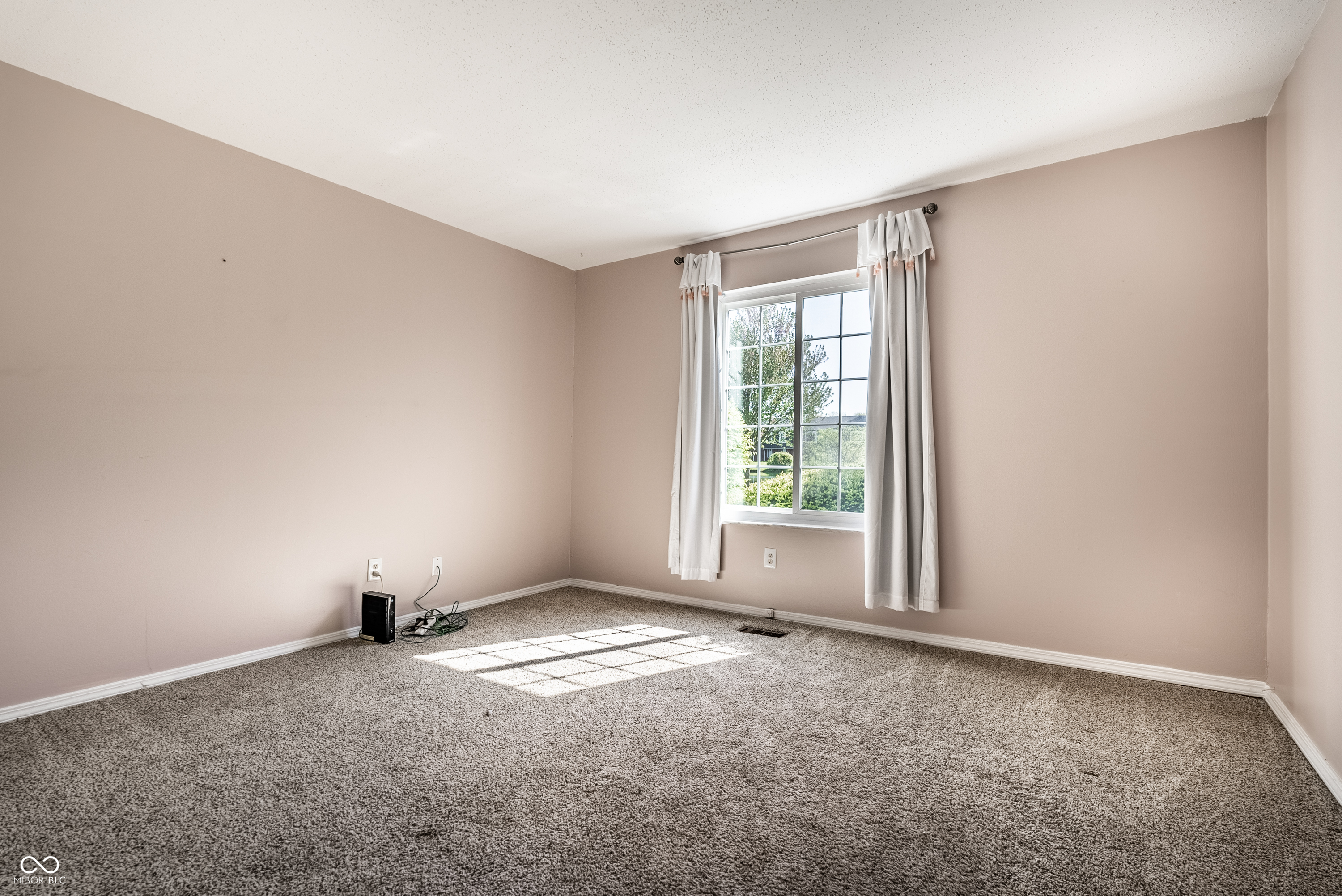 6503 Park Central Way, Unit B Indianapolis, IN 46260 - Photo 22 of 36