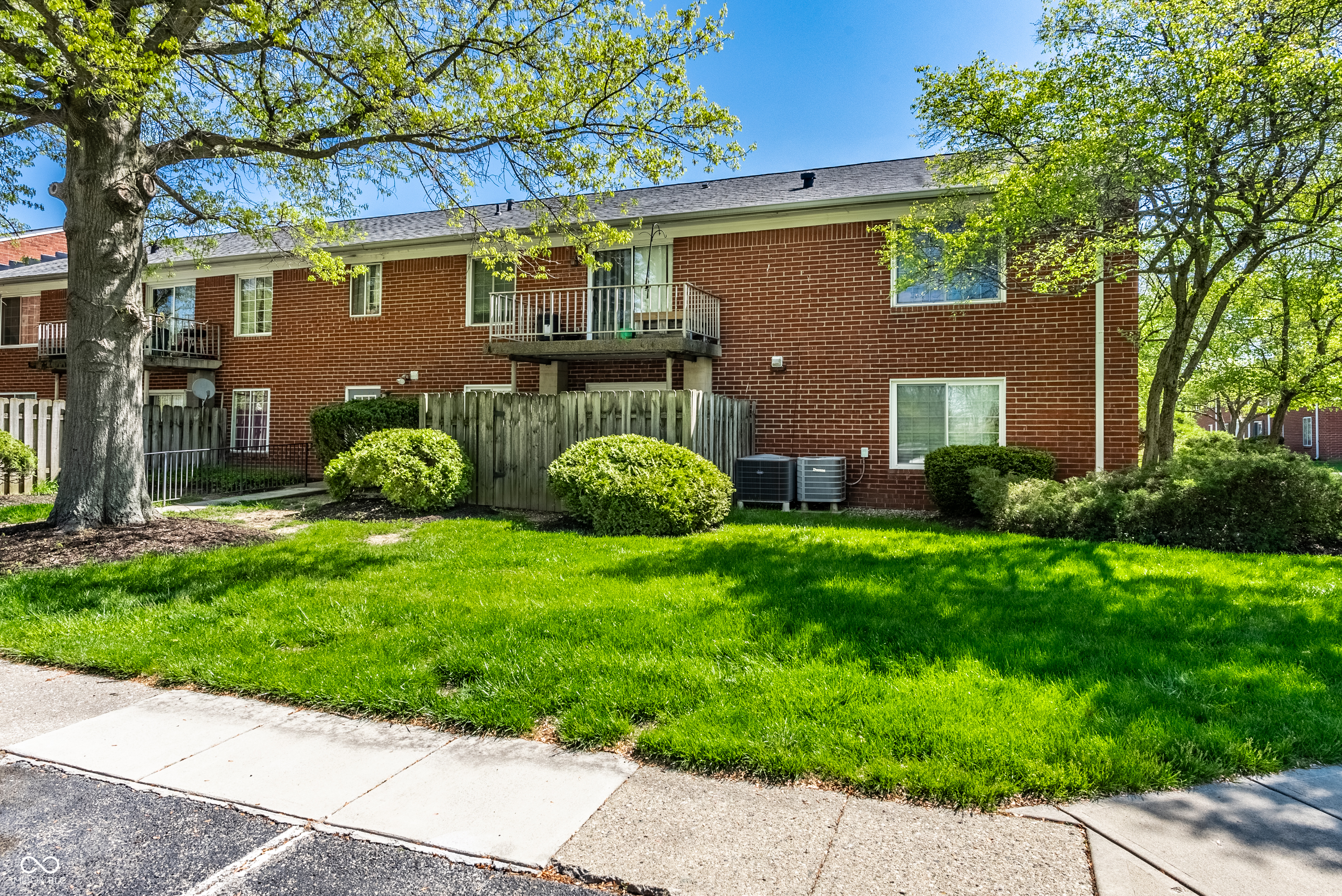 6503 Park Central Way, Unit B Indianapolis, IN 46260 - Photo 32 of 36