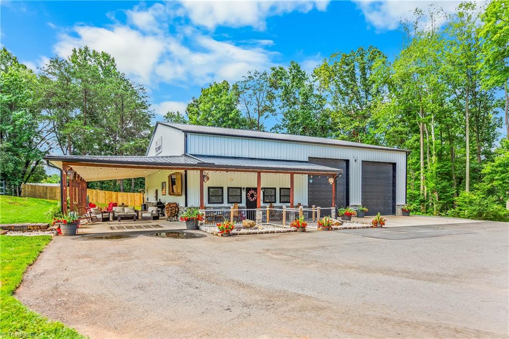 1325 William Fowler Road King, NC 27021 - Photo 5 of 41 Gallery Image 5