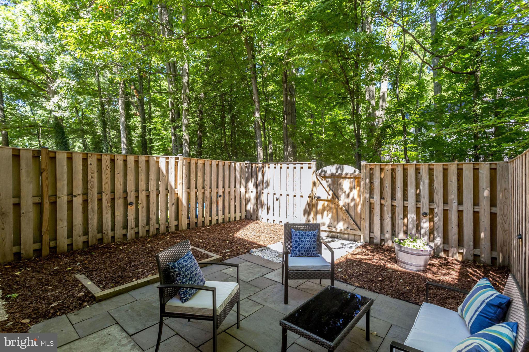 11296 Fairwind Way Reston, VA 20190 - Photo 24 of 29 Exterior (Rear)