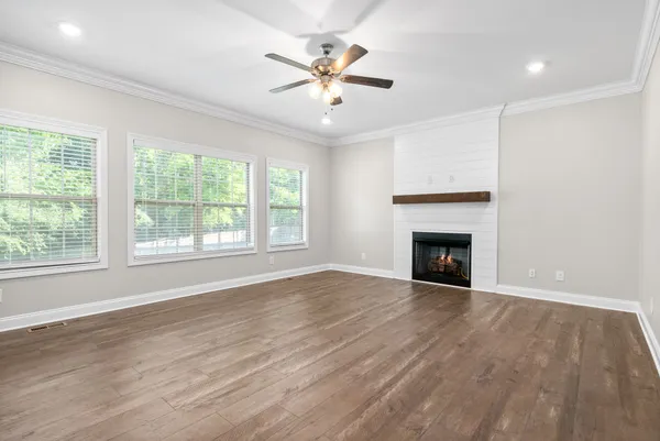 $2,500 | 2304 Colston Drive, Clarksville, TN 37042