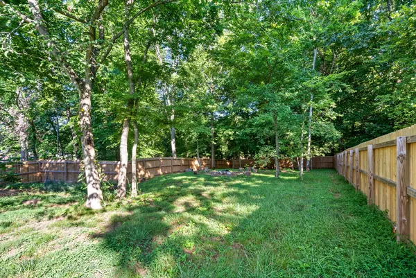 $2,500 | 2304 Colston Drive, Clarksville, TN 37042