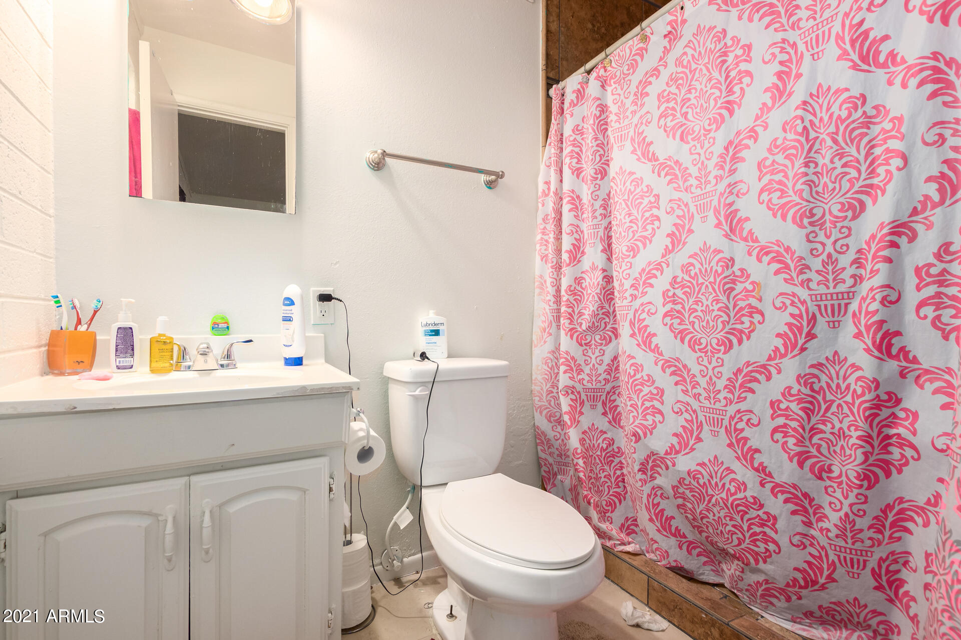 934 East Carson Road Phoenix, AZ 85042 - Photo 16 of 24 0016-16 - Carson