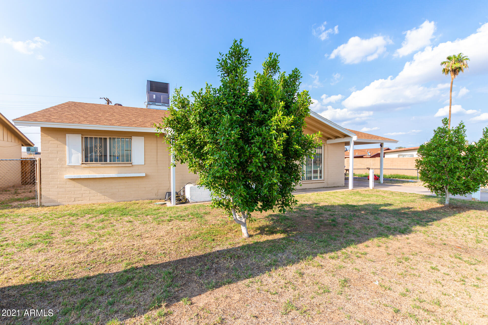 934 East Carson Road Phoenix, AZ 85042 - Photo 3 of 24 0003-03 - Carson