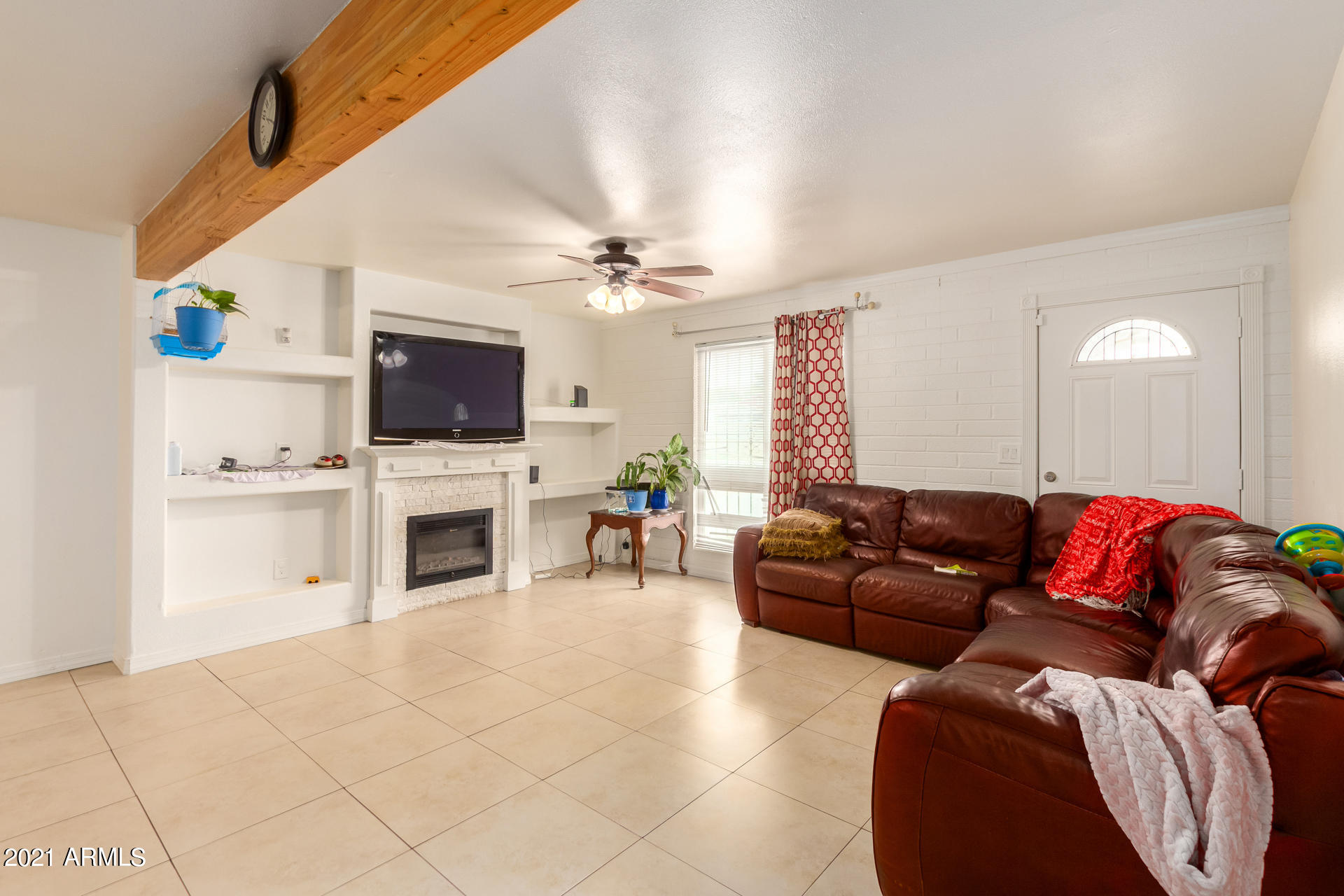 934 East Carson Road Phoenix, AZ 85042 - Photo 4 of 24 0004-05 - Carson