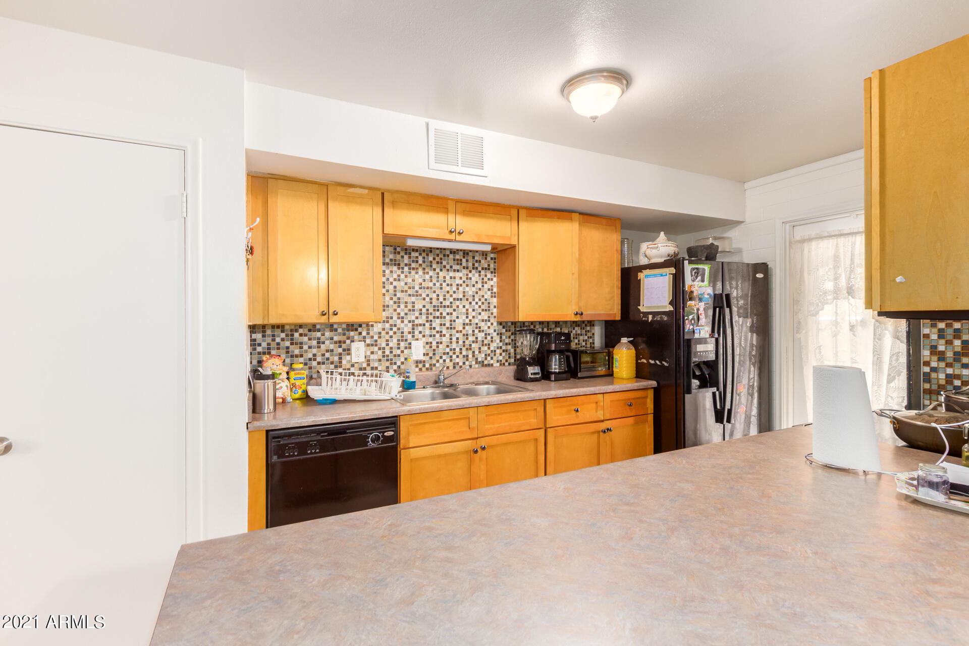934 East Carson Road Phoenix, AZ 85042 - Photo 10 of 24 0010-10 - Carson