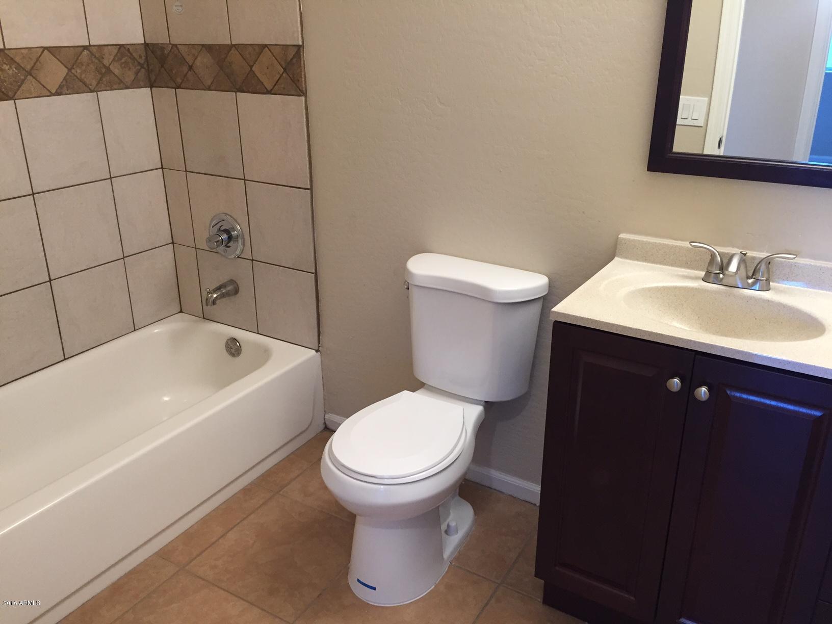 2523 East Chipman Road Phoenix, AZ 85040 - Photo 15 of 18 guest bathroom 2