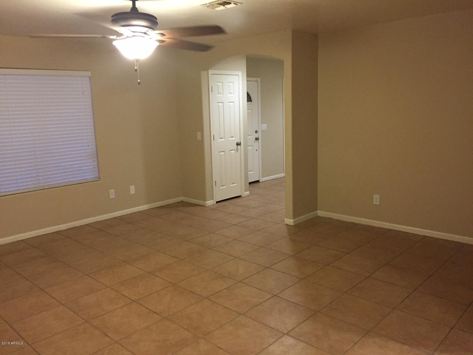 2523 East Chipman Road Phoenix, AZ 85040 - Photo 4 of 18 great room 1