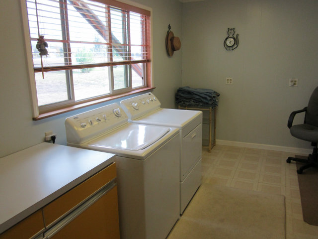 500 Dooling Road Hollister, CA 95023 - Photo 16 of 18 Gallery Image 16