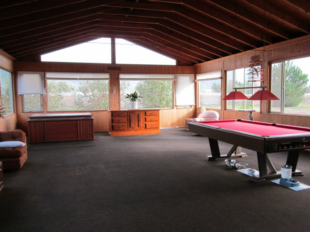 500 Dooling Road Hollister, CA 95023 - Photo 9 of 18 Gallery Image 9