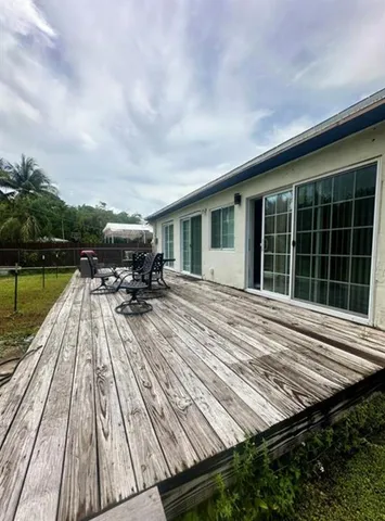 a view of a house with sitting area