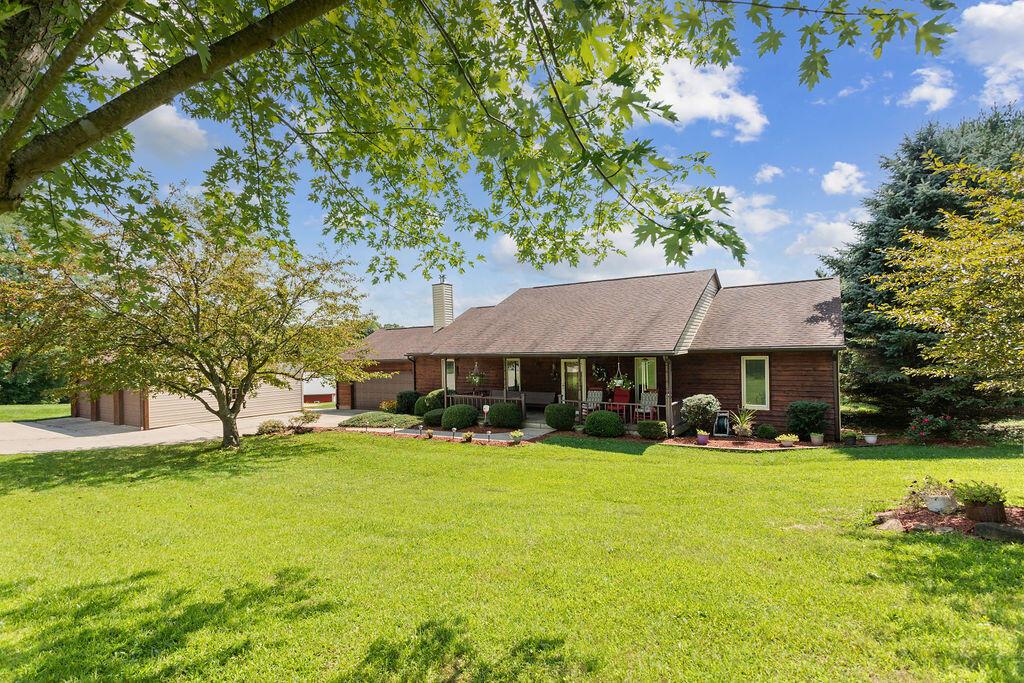 5877 Royalton Road Southwest Lancaster, OH 43130 - Photo 1 of 30 7G5A1446