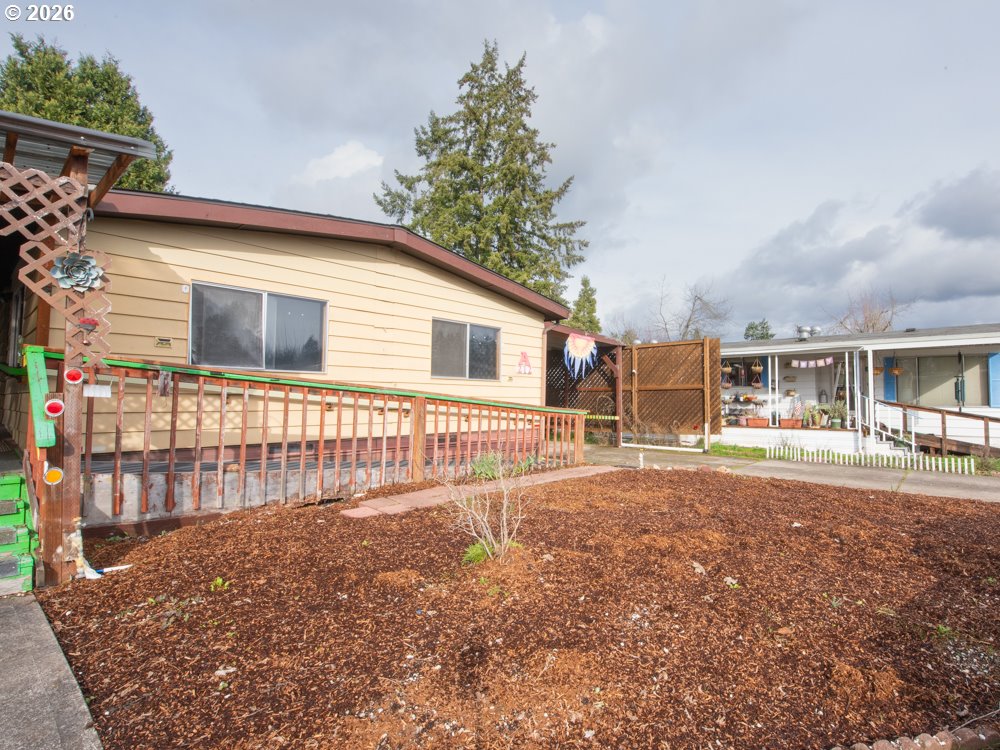 5335 Main Street Springfield, OR 97478 - Photo 40 of 43 a porch with seating space