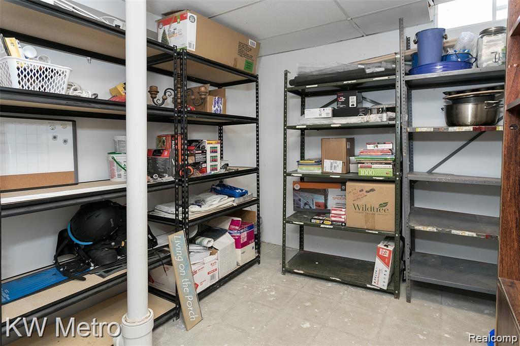 1047 Milverton Road Troy, MI 48083 - Photo 29 of 38 lots of storage