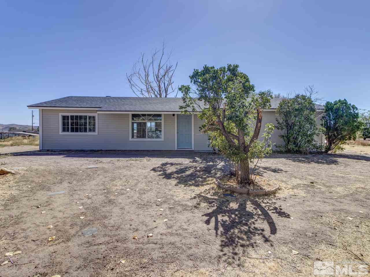 11760 Pepper Way Reno, NV 89506 - Photo 4 of 23 Photo 4
