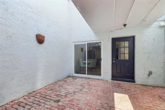 $220,000 | 4471 Vieux Carre Circle, Unit 4471, Tampa, FL 33613