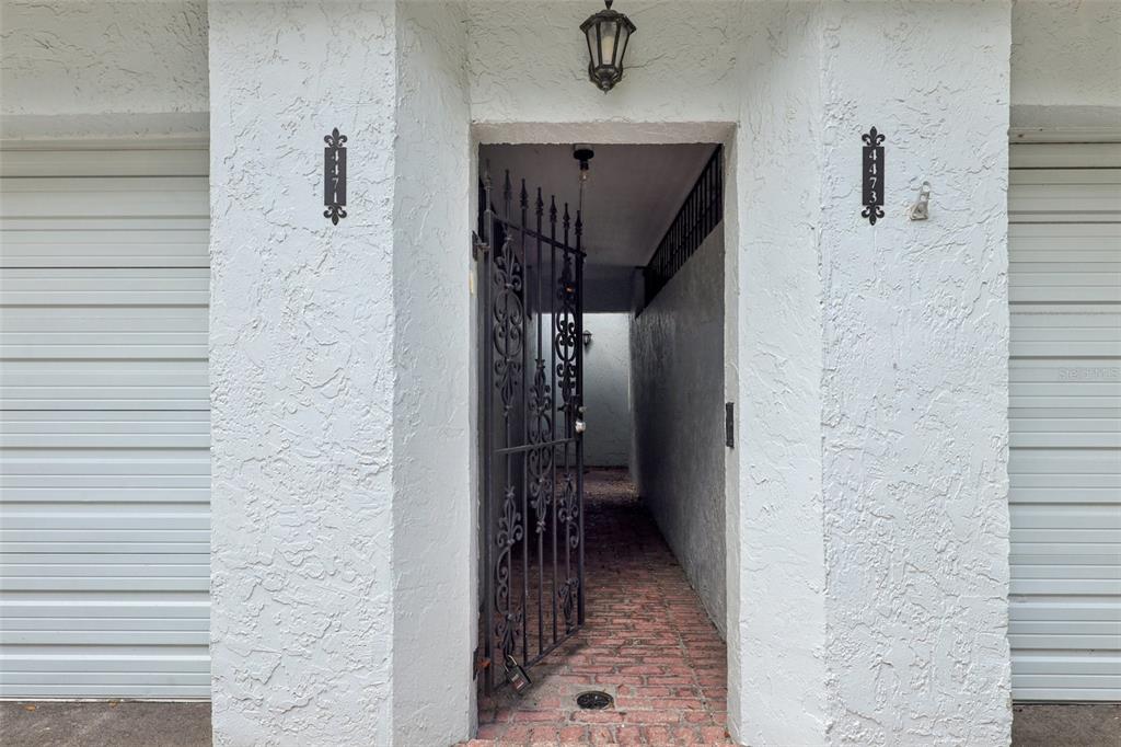 4471 Vieux Carre Circle, Unit 4471 Tampa, FL 33613 - Photo 53 of 58 a view of a walk in closet