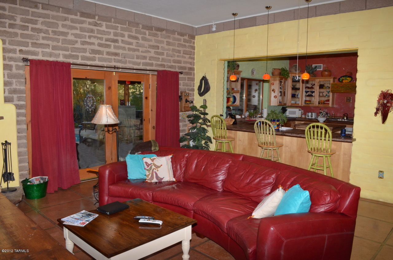 2525 West Glover Road Tucson, AZ 85742 - Photo 13 of 34