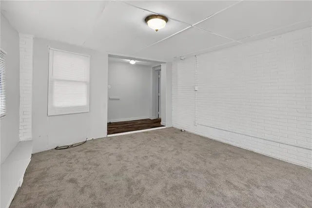 $1,240 | 184 Greenfield Avenue, Unit UPPR, Pittsburgh, PA 15207