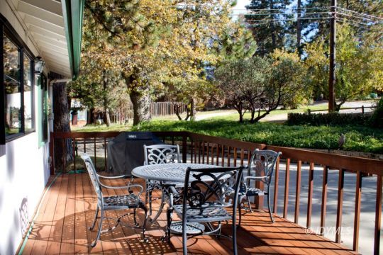 53395 Middleridge Drive Idyllwild, CA 92549 - Photo 2 of 14 REAR DECK OFF KITCHEN