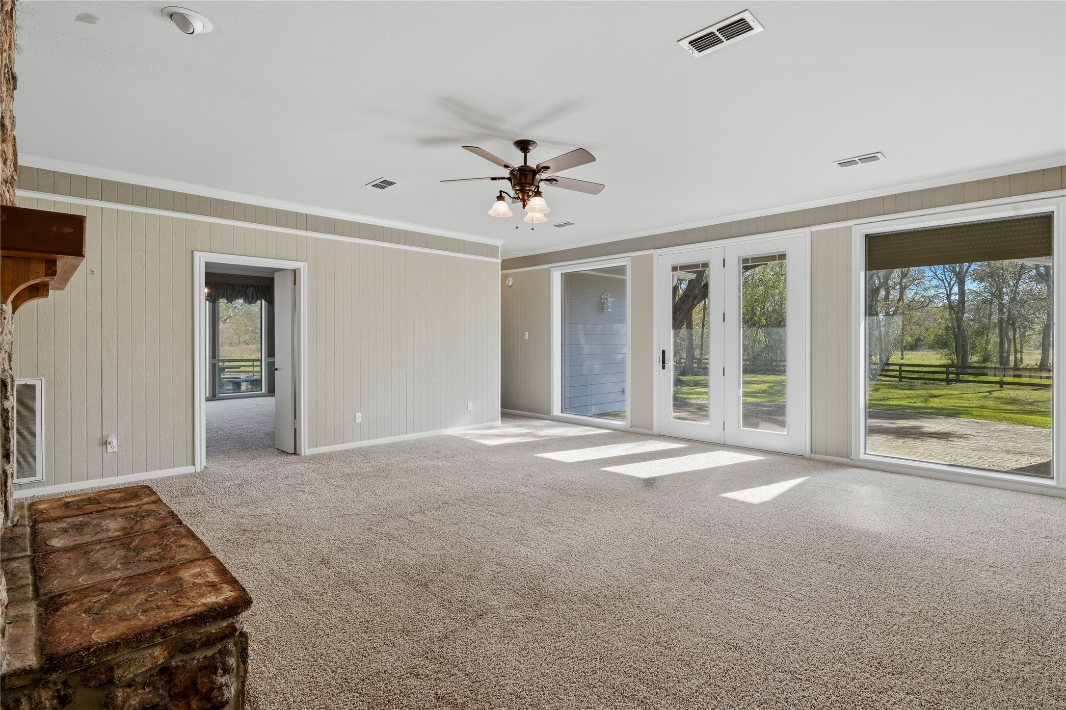 433 Mackhank Road Boling, TX 77420 - Photo 12 of 45