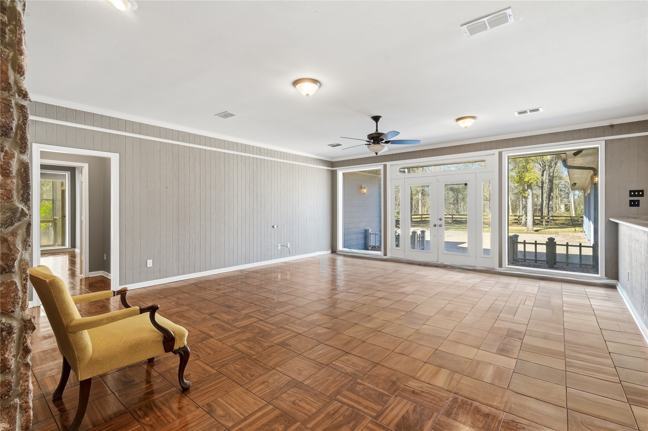 433 Mackhank Road Boling, TX 77420 - Photo 4 of 45