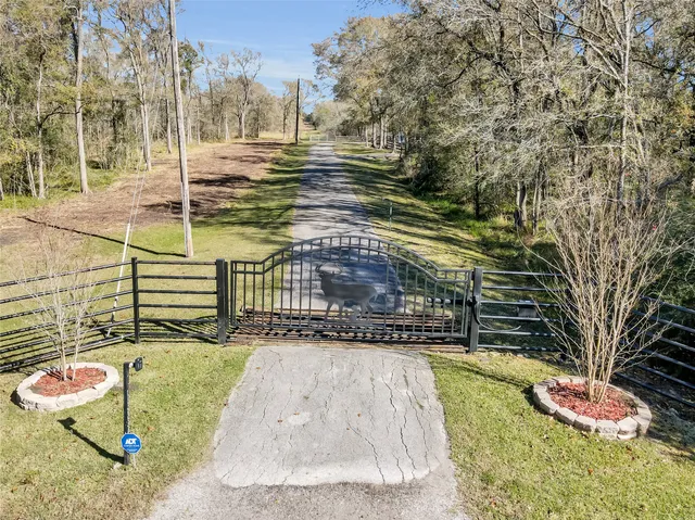 $1,399,000 | 433 Mackhank Road, Boling, TX 77420