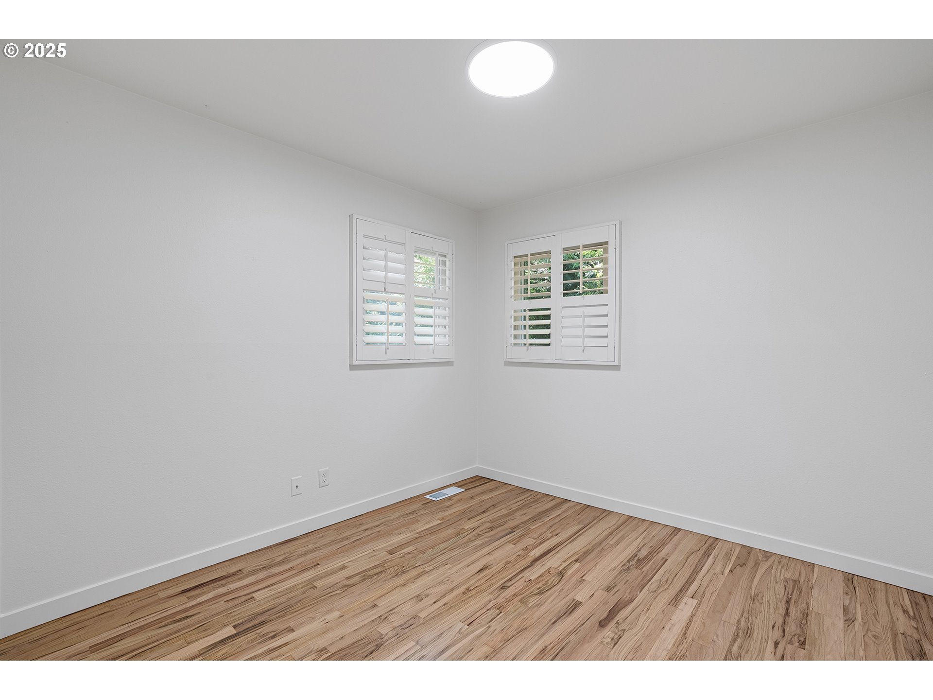 116 Southeast 153rd Avenue Portland, OR 97233 - Photo 22 of 44