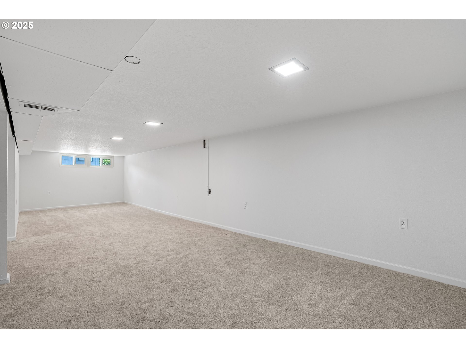 116 Southeast 153rd Avenue Portland, OR 97233 - Photo 29 of 44