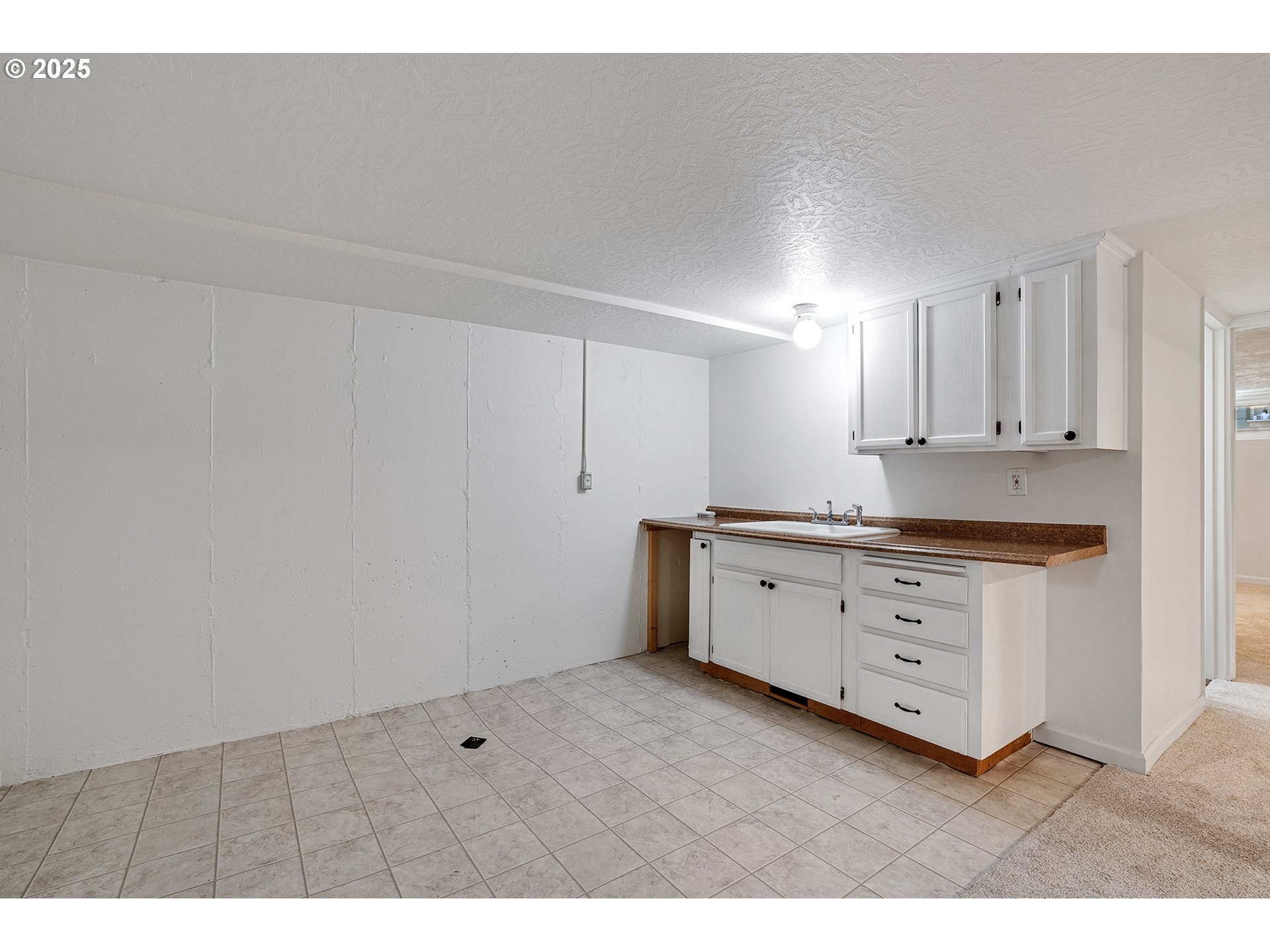 116 Southeast 153rd Avenue Portland, OR 97233 - Photo 33 of 44