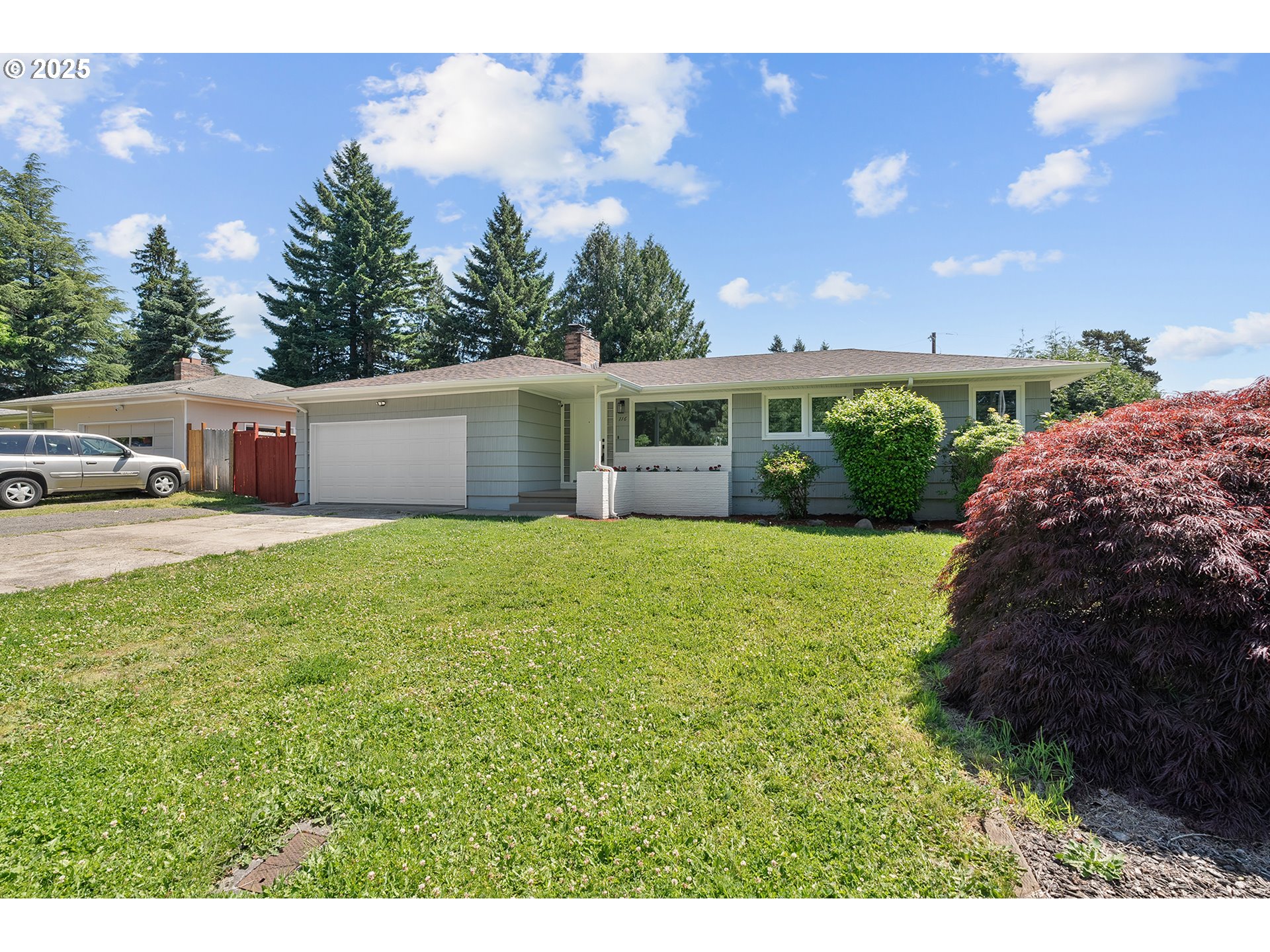 116 Southeast 153rd Avenue Portland, OR 97233 - Photo 4 of 44