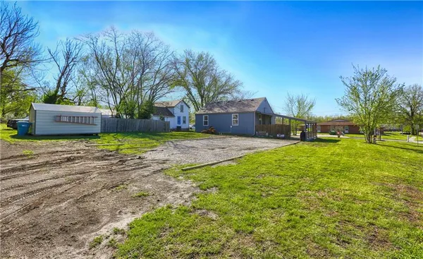 $180,000 | 1144 Chestnut Avenue, Osawatomie, KS 66064