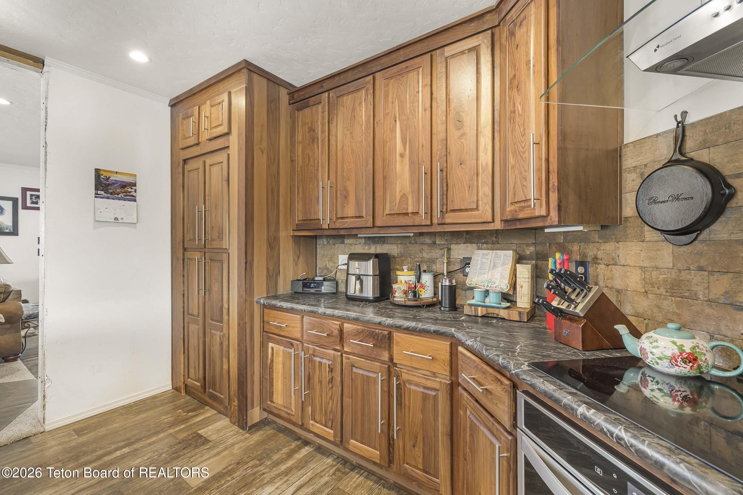 60 Summit Way Thayne, WY 83127 - Photo 9 of 36 5-Pantry Entry