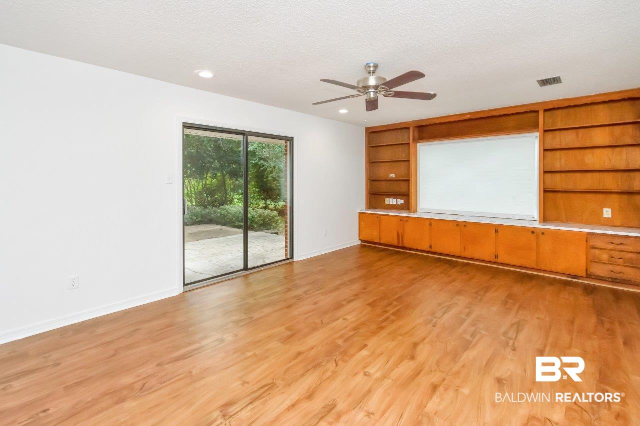 4307 Coalesway Drive Mobile, AL 36693 - Photo 2 of 20