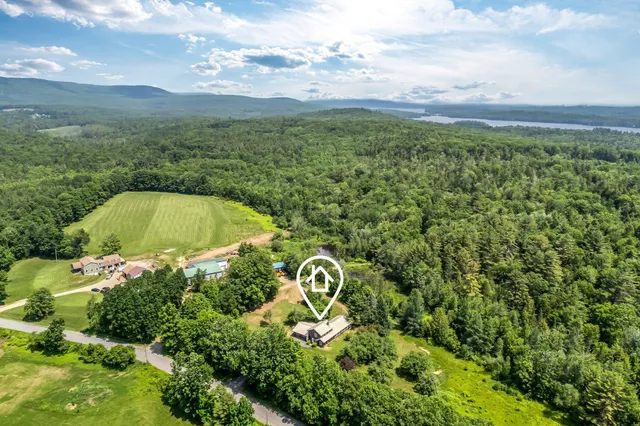 $399,000 | 428 Bean Road, Mount Vernon, ME 04352