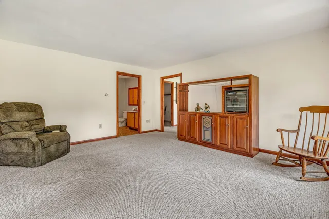 $399,000 | 428 Bean Road, Mount Vernon, ME 04352