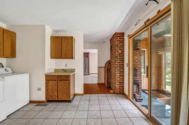 $399,000 | 428 Bean Road, Mount Vernon, ME 04352