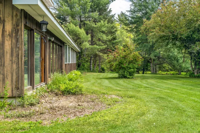 $399,000 | 428 Bean Road, Mount Vernon, ME 04352