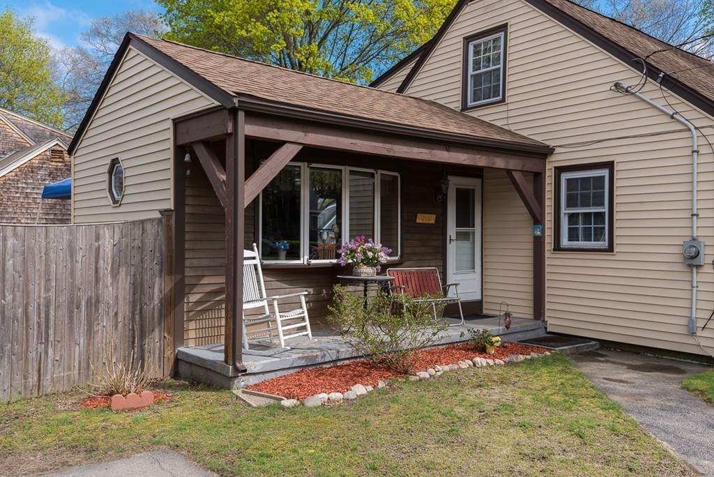 36 Dana Road Norwell, MA 02061 - Photo 3 of 27