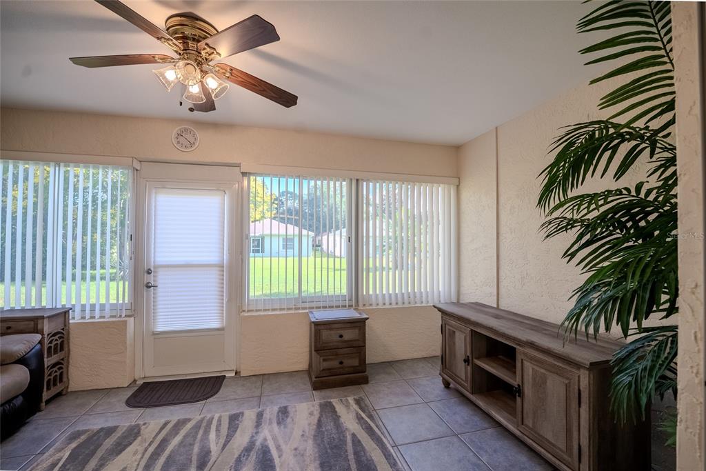 9485 Southwest 92nd Street Road Ocala, FL 34481 - Photo 9 of 23 Gallery Image 9