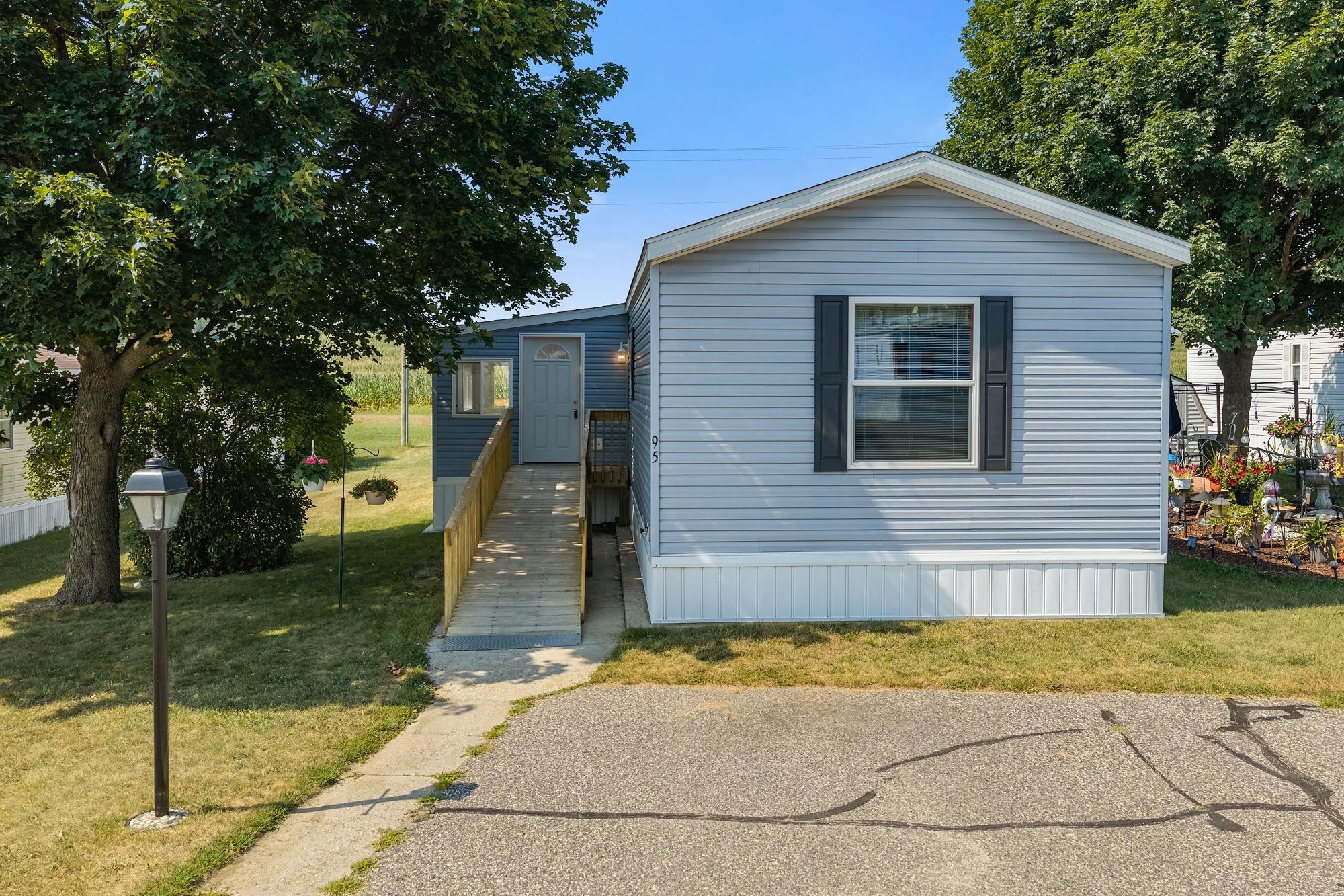 2701 East Main Street, Unit 95 Reedsburg, WI 53959 - Photo 32 of 34
