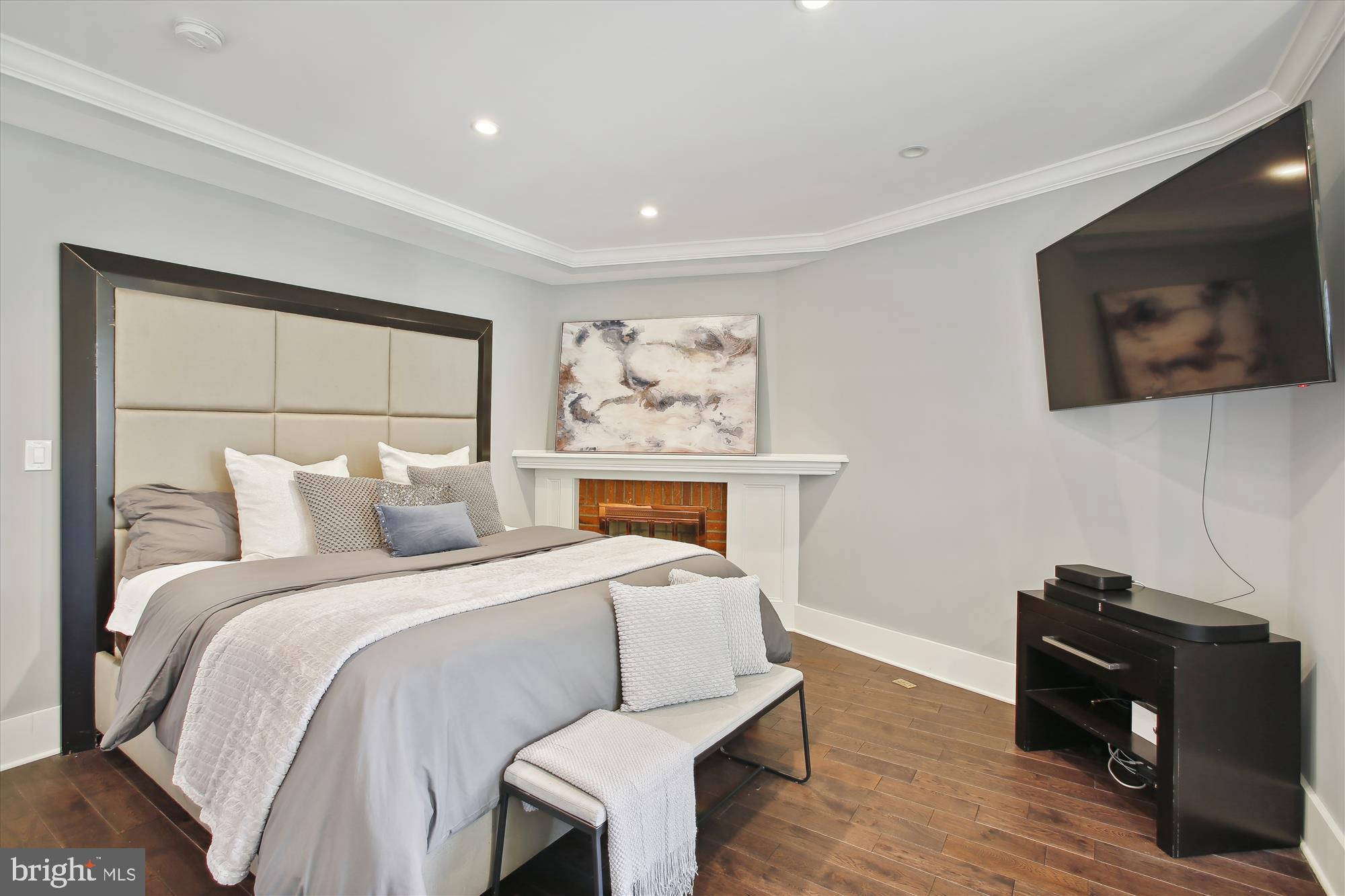 2208 Q Street Northwest Washington, DC 20008 - Photo 20 of 72 Primary Bedroom