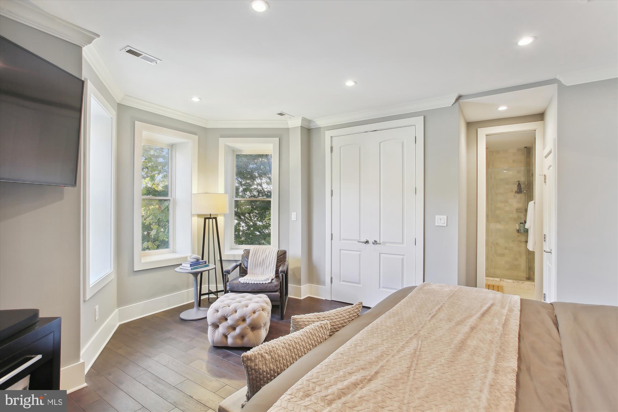 2208 Q Street Northwest Washington, DC 20008 - Photo 21 of 72 Primary Bedroom