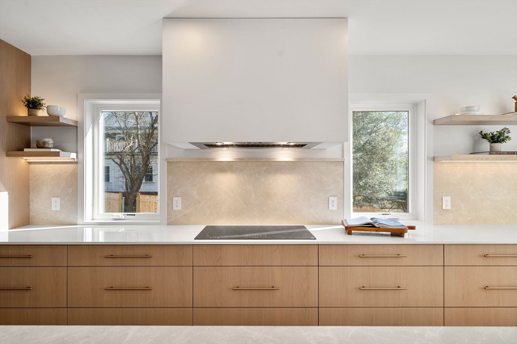 873 Chestnut Street Newton, MA 02468 - Photo 12 of 42