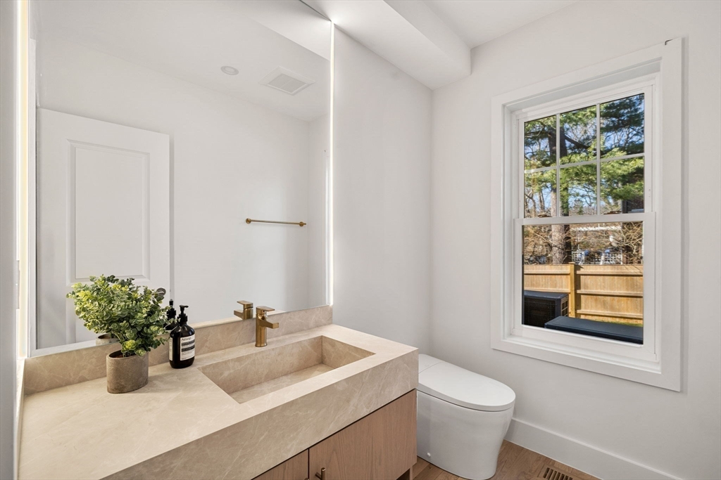 873 Chestnut Street Newton, MA 02468 - Photo 35 of 42