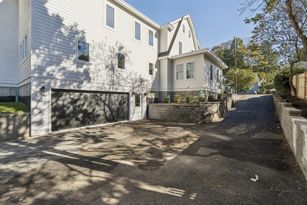 873 Chestnut Street Newton, MA 02468 - Photo 6 of 42